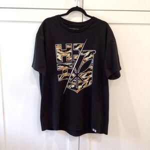 Hawaii’s Finest Tee Men’s Size XL